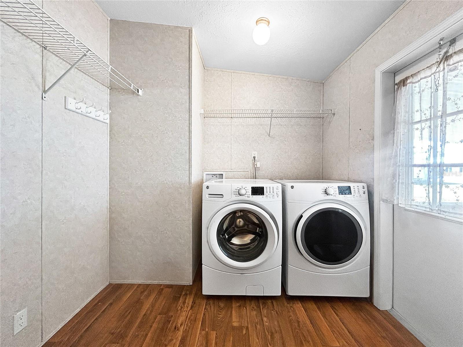 SEBRING FALLS - Residential