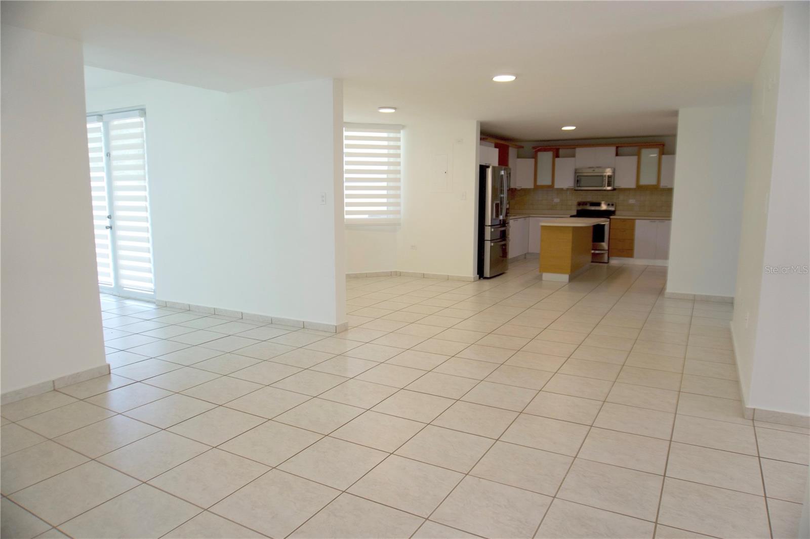 PASEO LAS OLAS - Residential