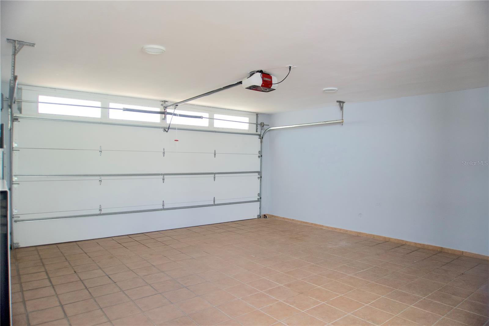 PASEO LAS OLAS - Residential