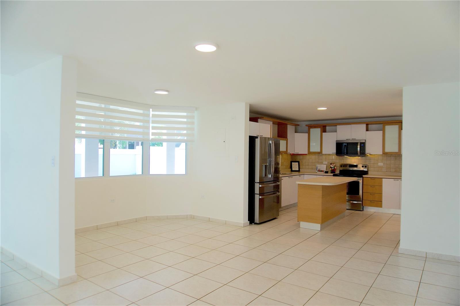 PASEO LAS OLAS - Residential