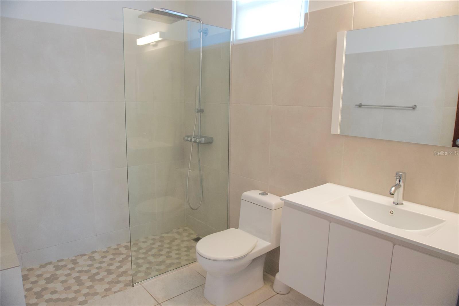 PASEO LAS OLAS - Residential