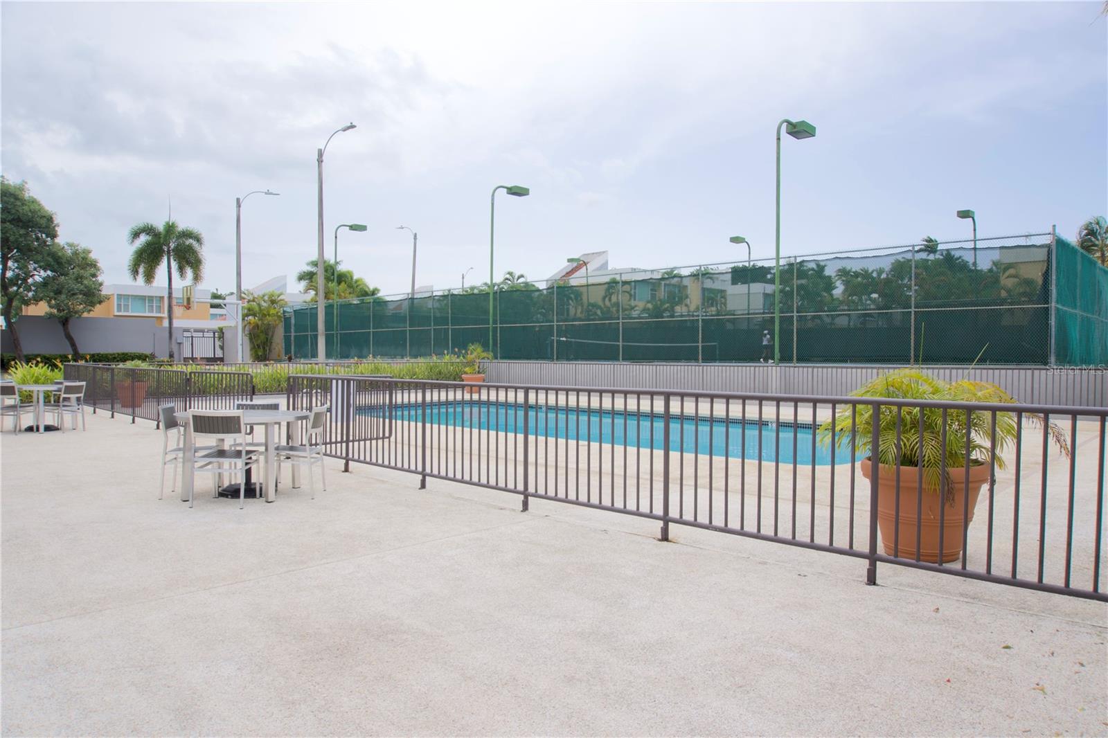 PASEO LAS OLAS - Residential