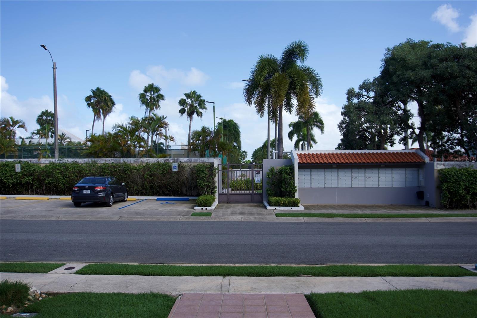 PASEO LAS OLAS - Residential