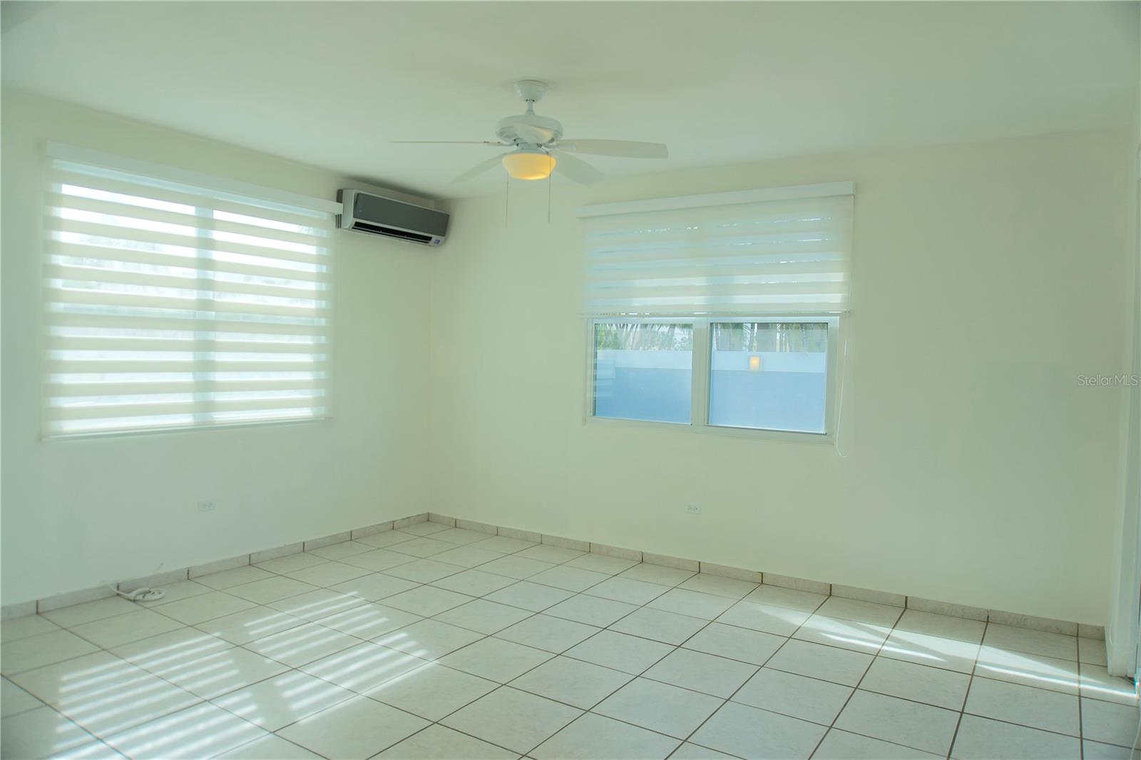 PASEO LAS OLAS - Residential