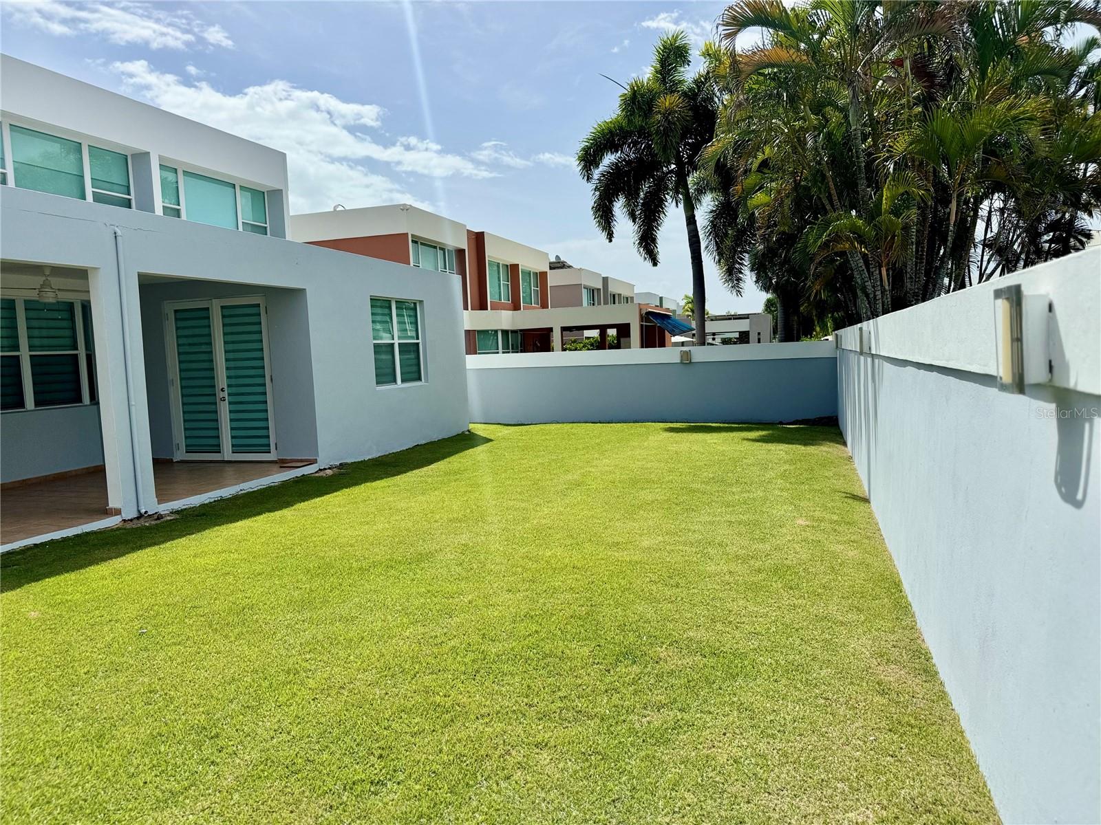 PASEO LAS OLAS - Residential