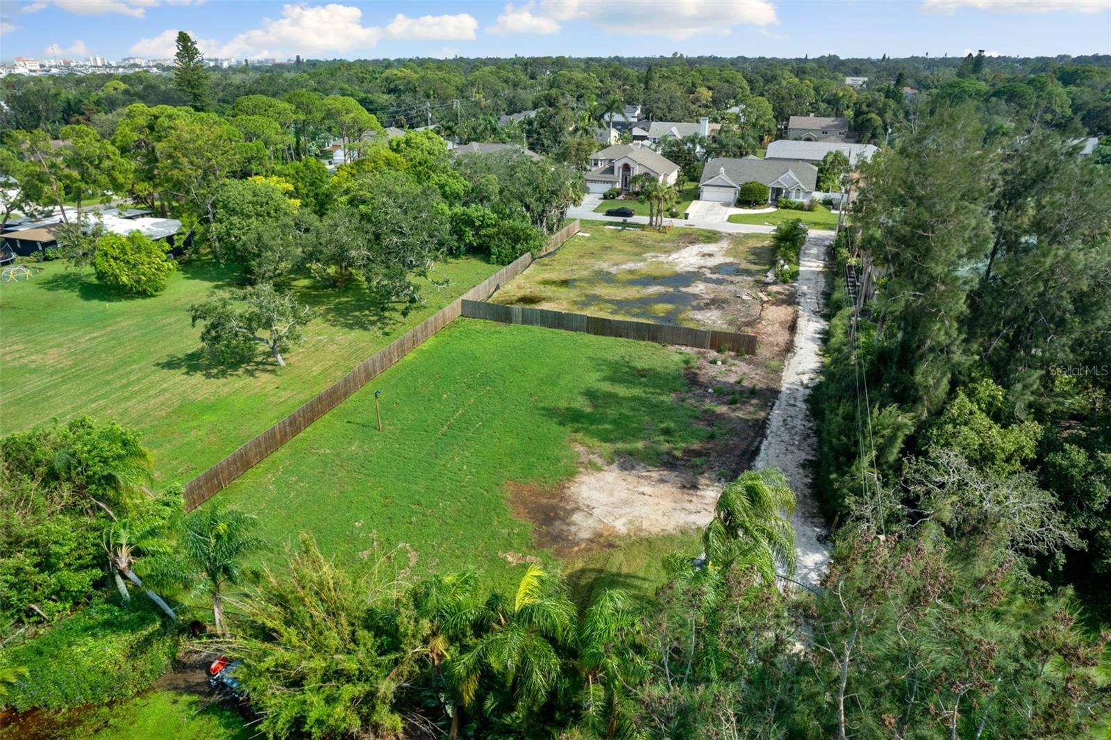 HARBOR VIEW 4 - Land