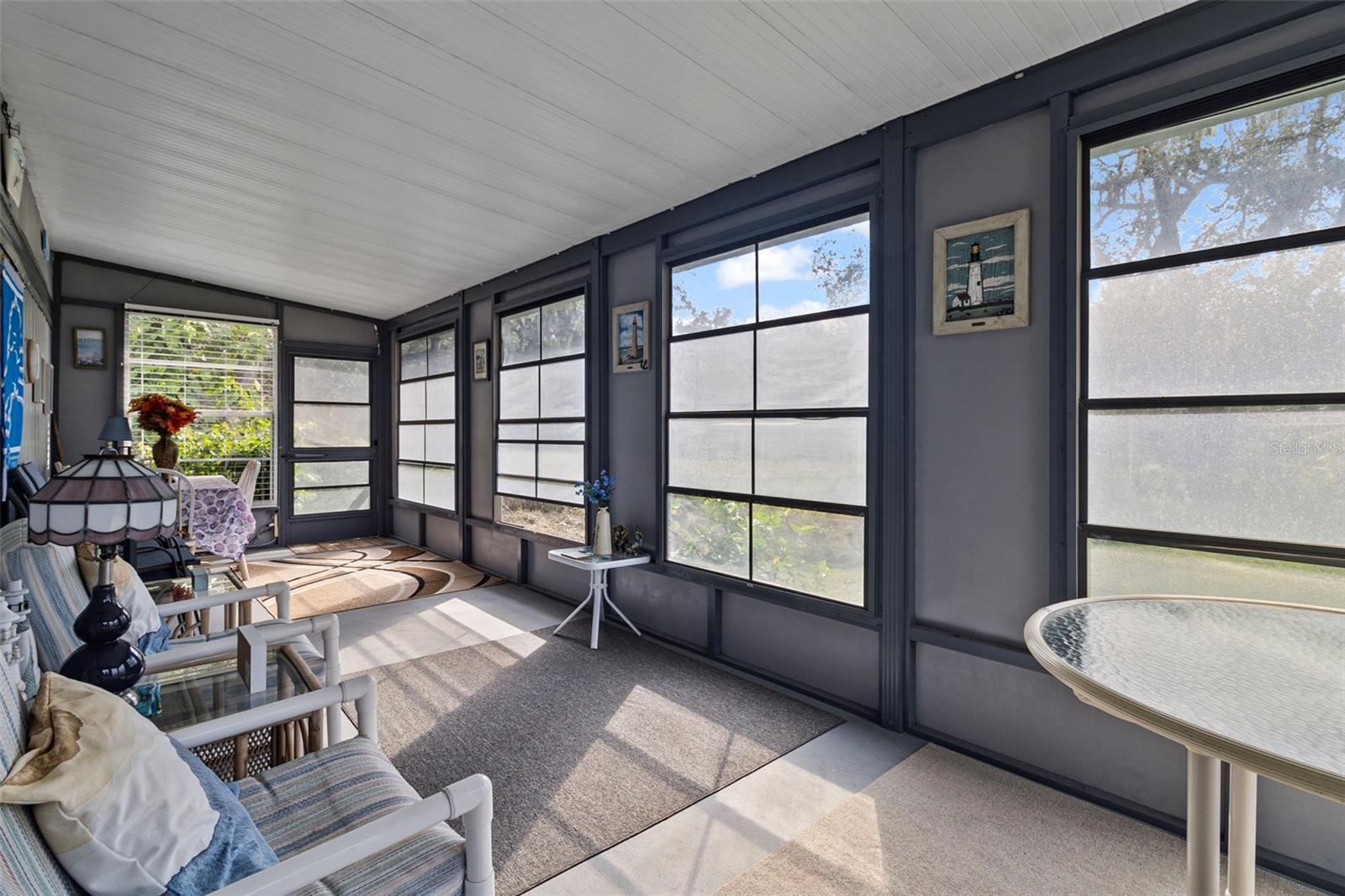 LAKE SIDE ESTATES - Residential