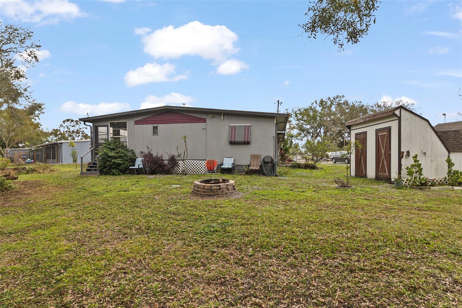 LAKE SIDE ESTATES - Residential