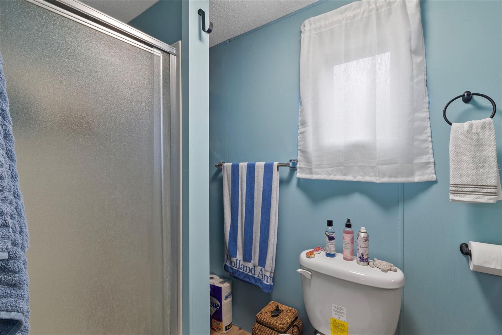 LAKE SIDE ESTATES - Residential