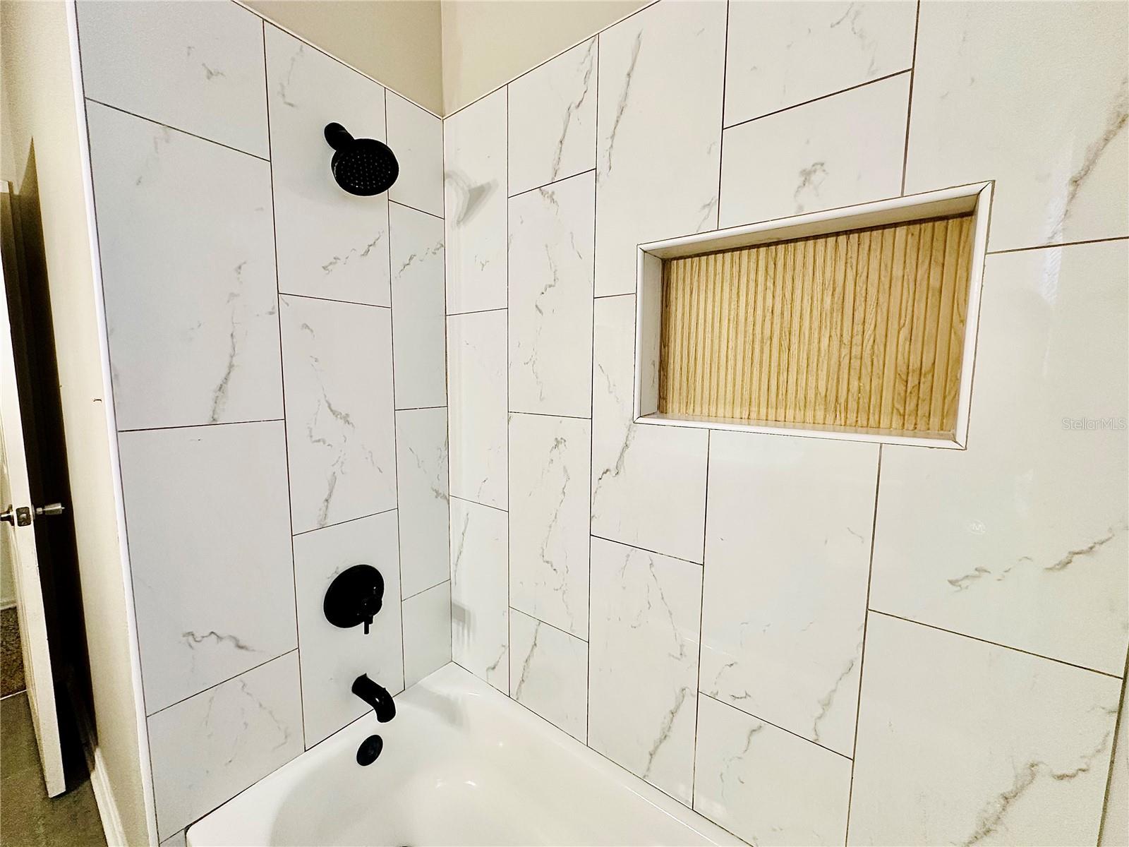 BRENTWOOD HILLS TRCT B UN 1 - Residential