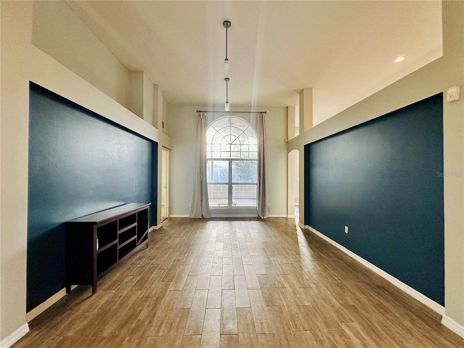 BRENTWOOD HILLS TRCT B UN 1 - Residential