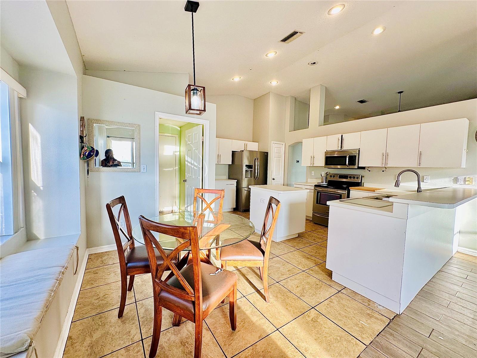 BRENTWOOD HILLS TRCT B UN 1 - Residential