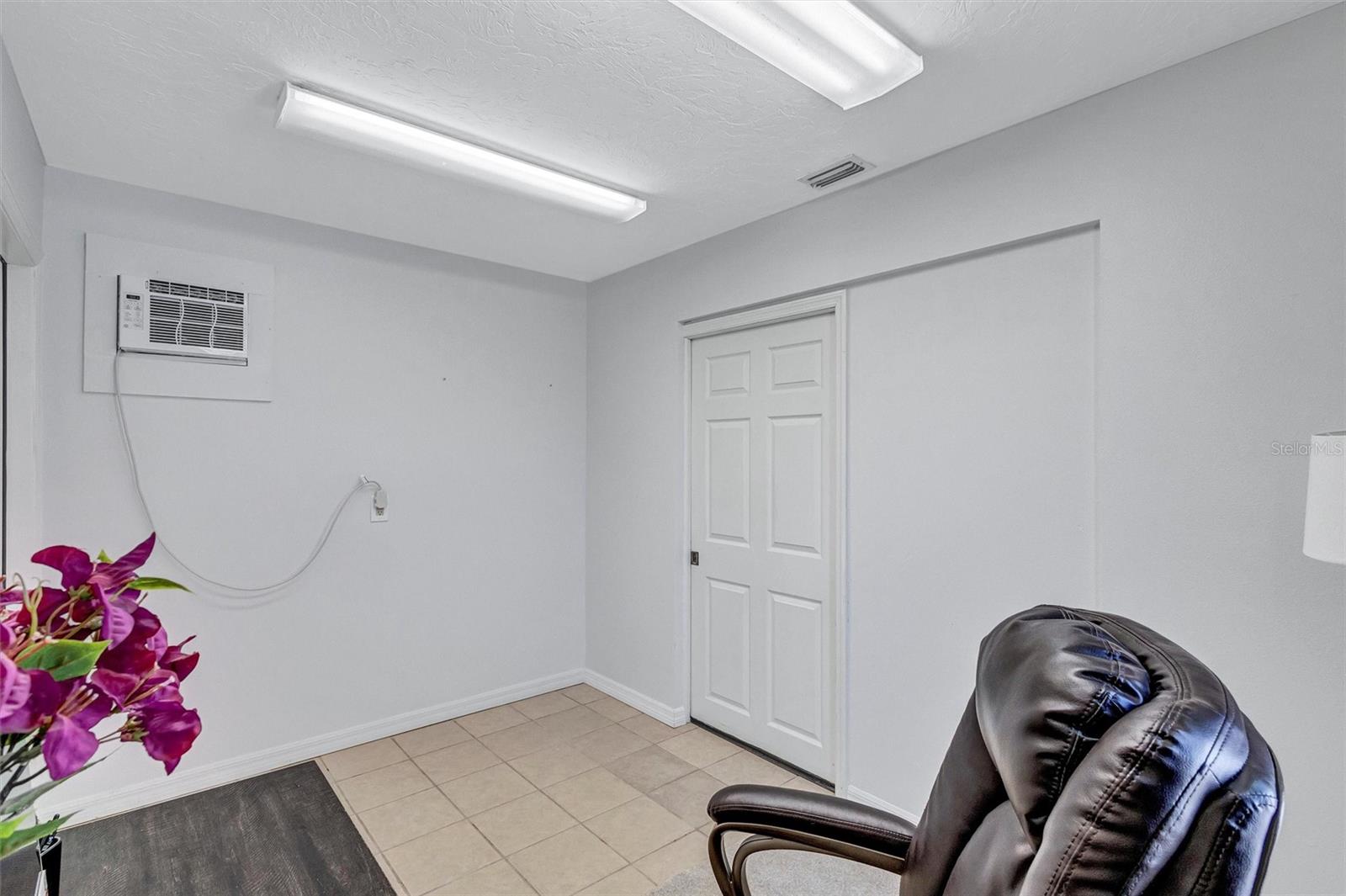 GLENWOOD ACRES UNIT ONE - Residential