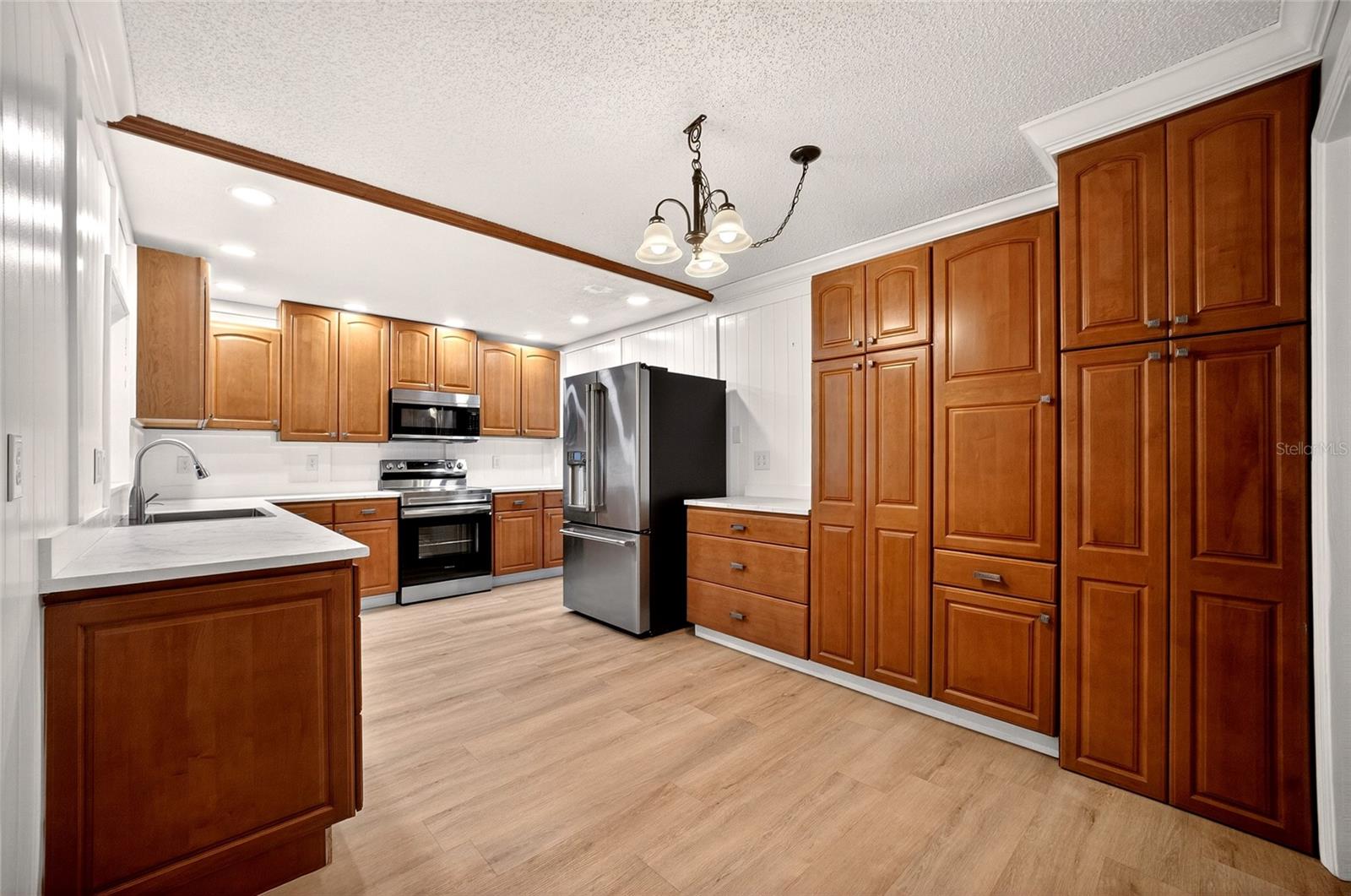 ROYAL OAK ESTATES - Residential