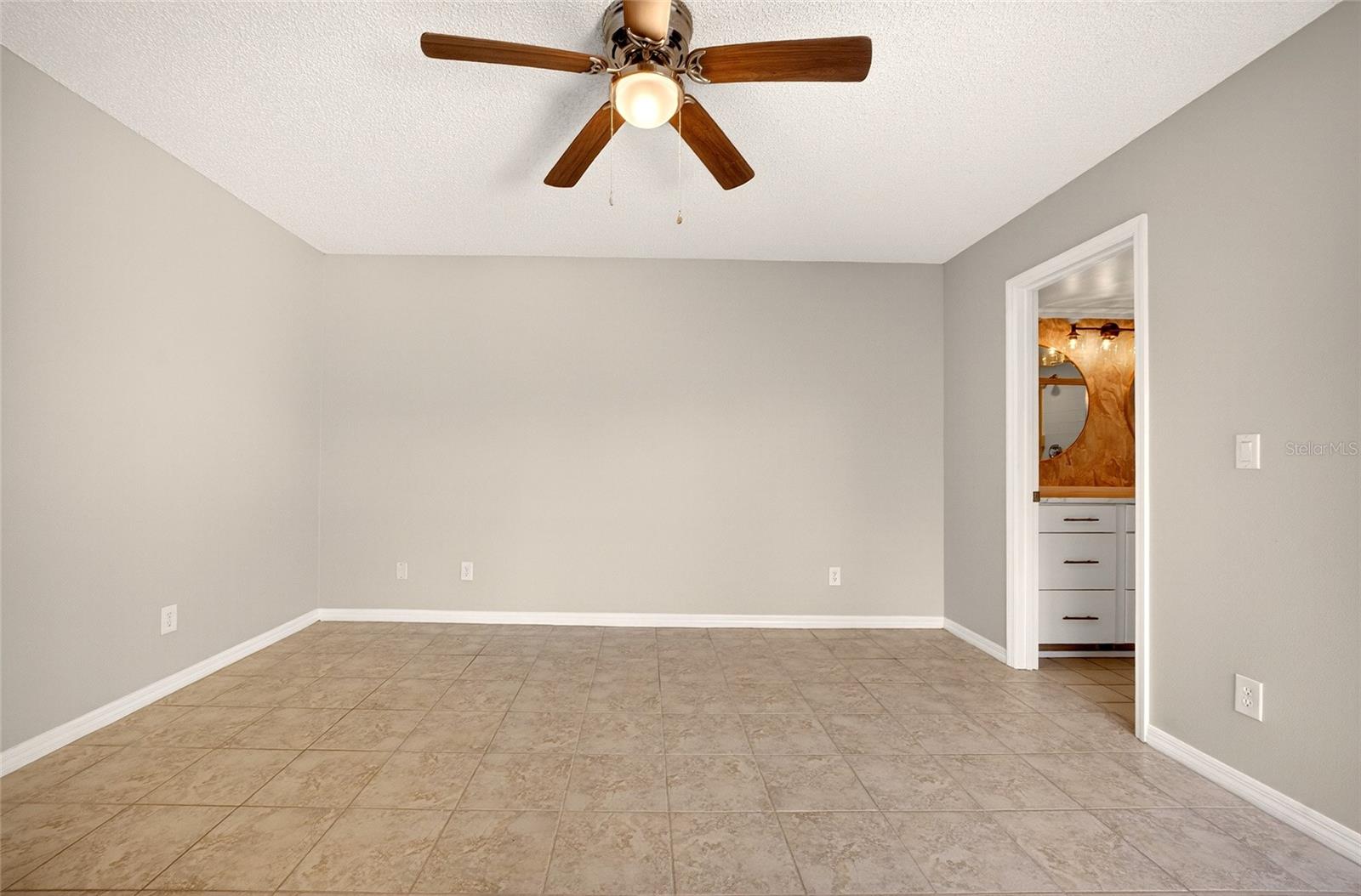 ROYAL OAK ESTATES - Residential