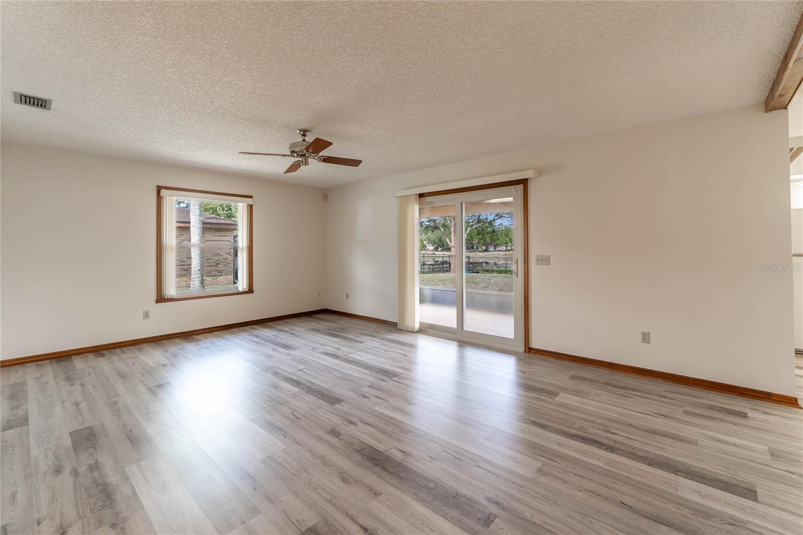 DELTONA LAKES UNIT 40 - Residential