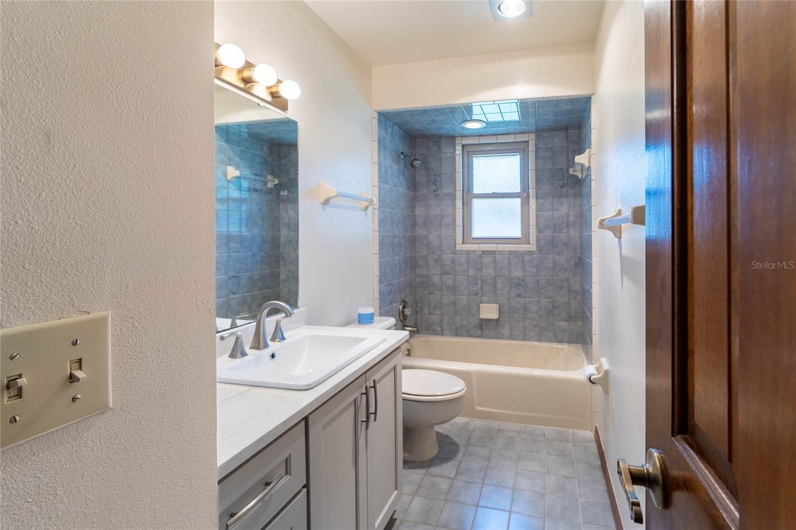 DELTONA LAKES UNIT 40 - Residential