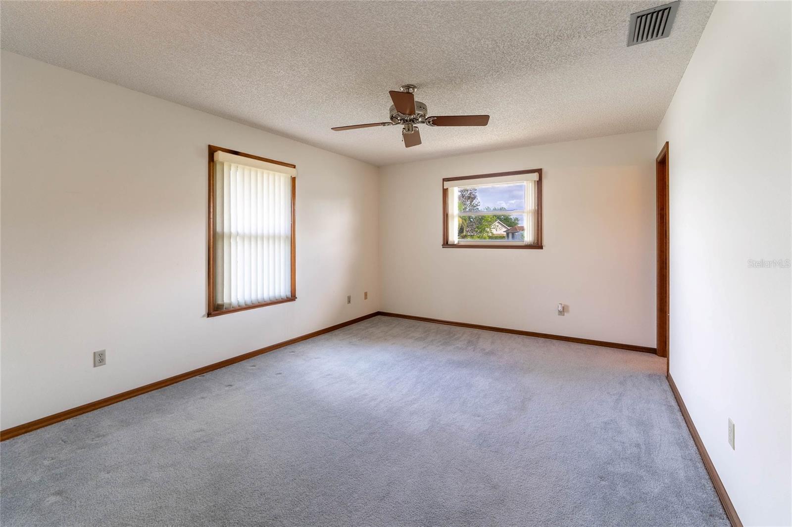 DELTONA LAKES UNIT 40 - Residential