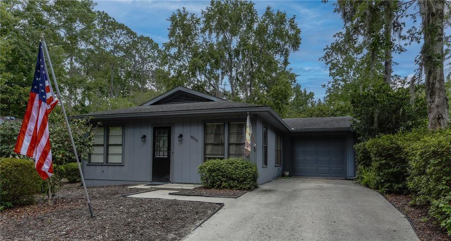 Move In Ready, 55 Plus Community located in NW Gainesville. Well-maintained 2 bedroom/2 bath single family home with appliances and more! Community amenities include a central clubhouse, eco-friendly pool, billiard hall, tennis courts, shuffleboard, horse shoe pits and plenty more. Easy to view.