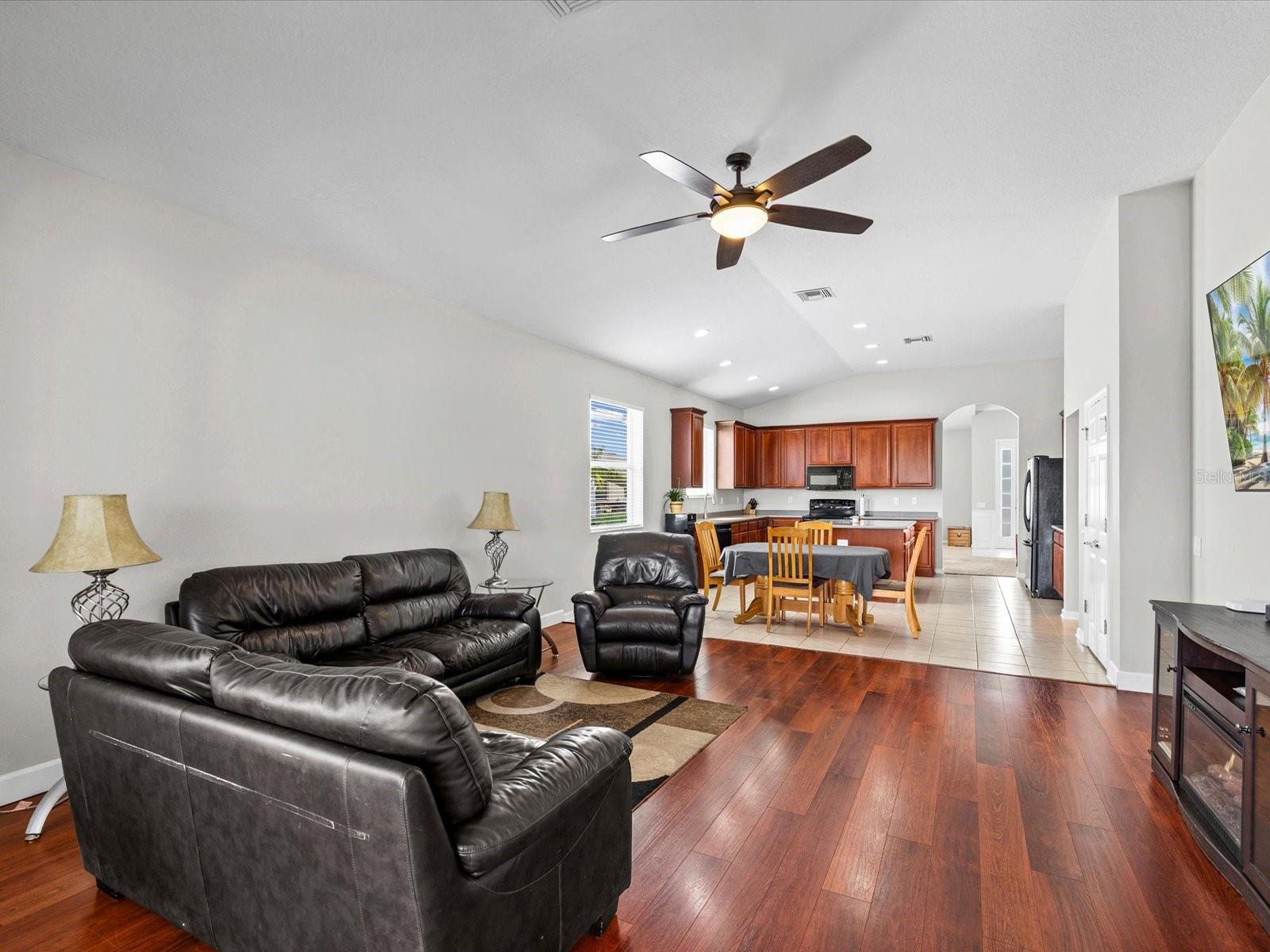 LAKESIDE PH 1A 2A & 05 - Residential