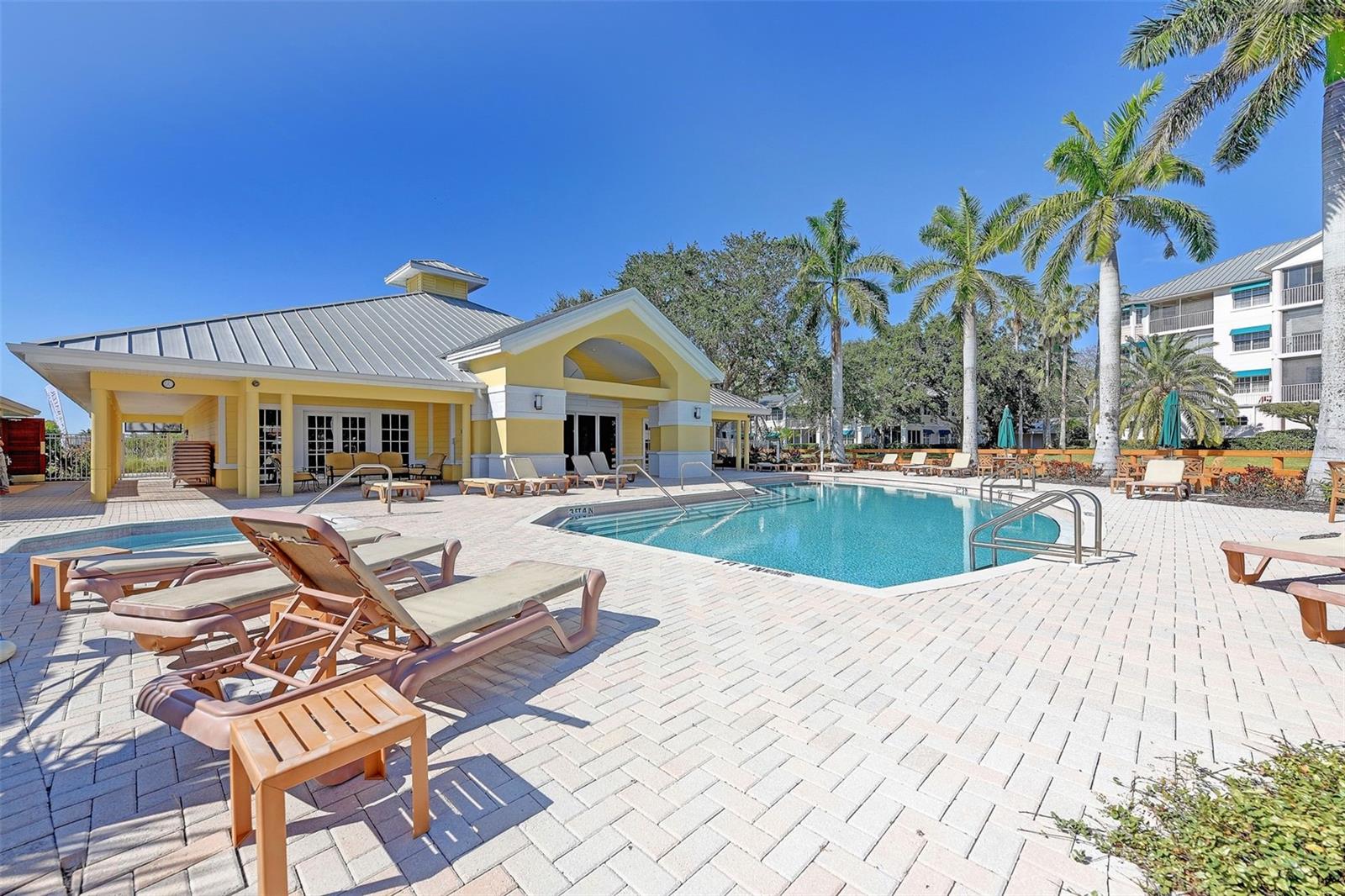 BAYPOINTE VISTA 2 - Residential