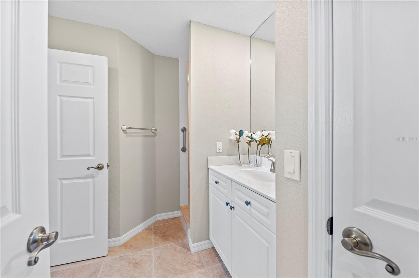 BAYPOINTE VISTA 2 - Residential