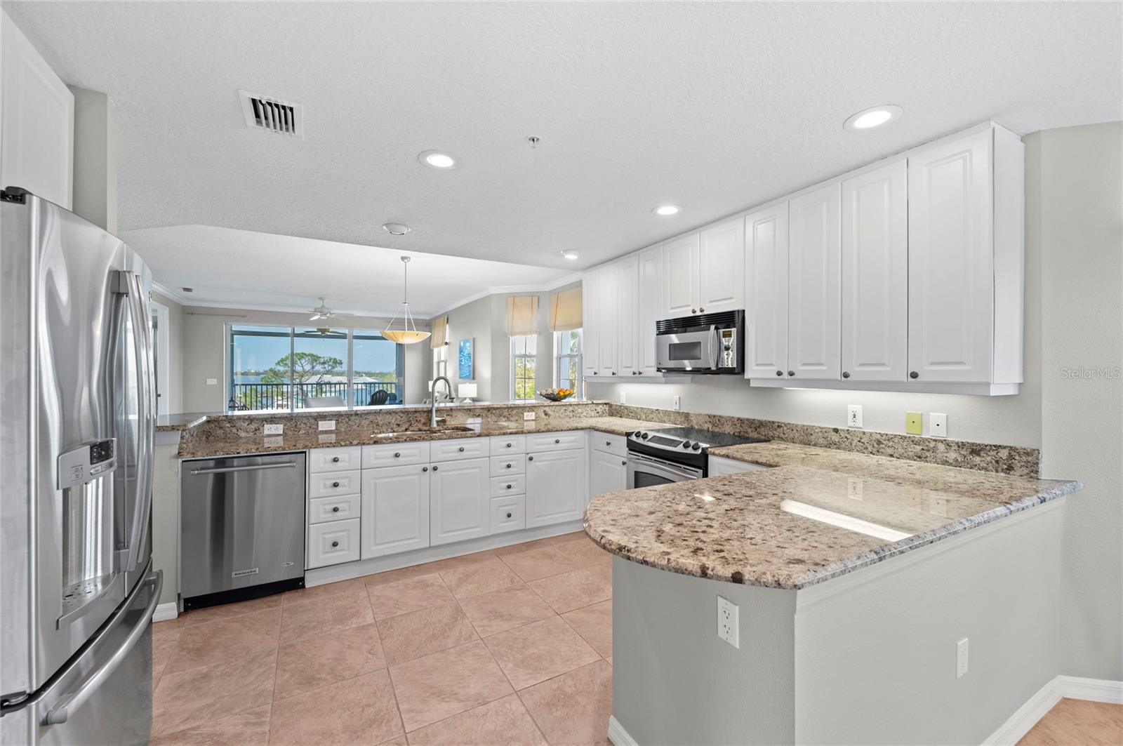 BAYPOINTE VISTA 2 - Residential