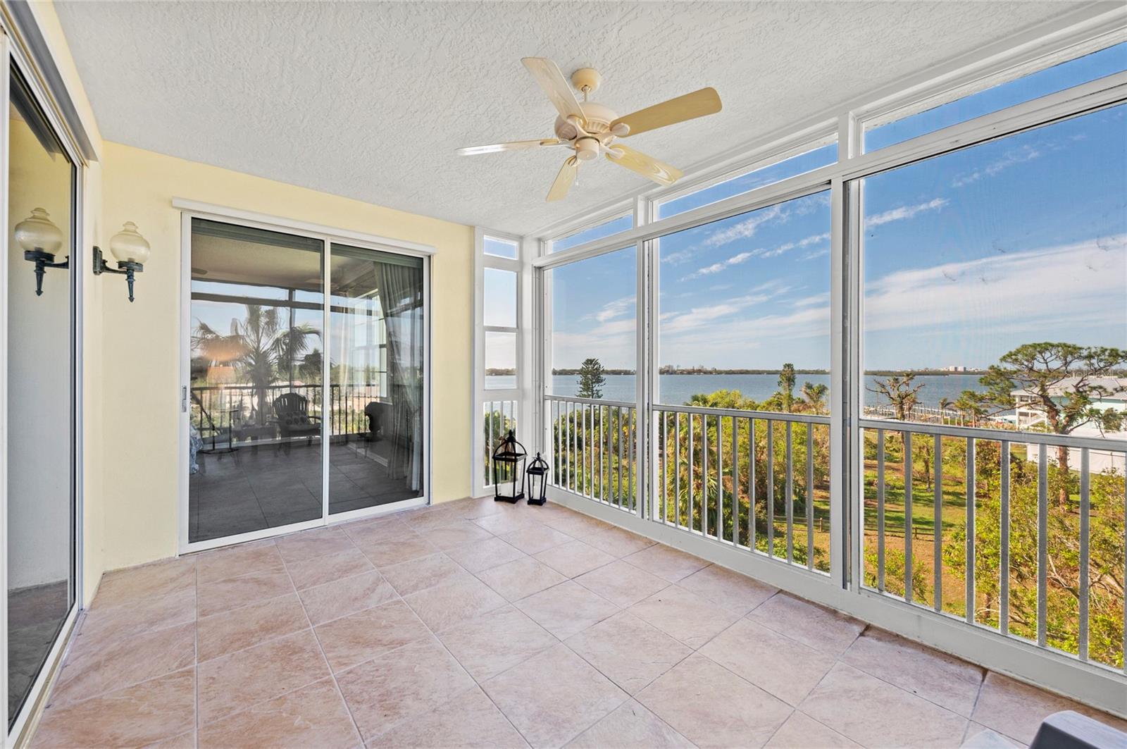 BAYPOINTE VISTA 2 - Residential