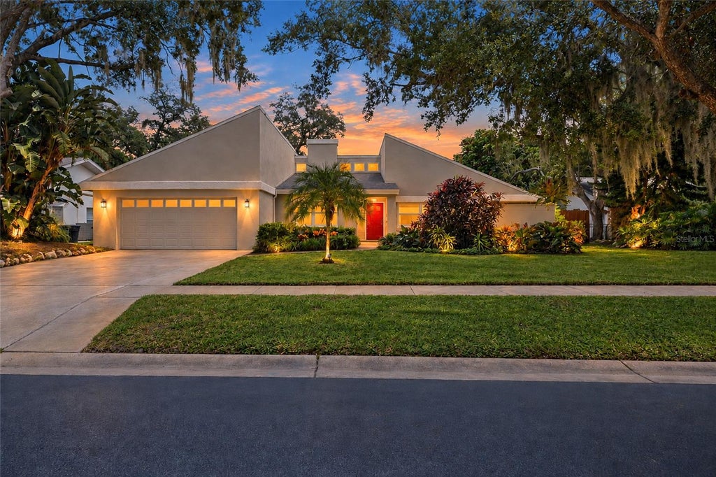 Photo of 2555 Sweetgum Way W, Clearwater, FL 33761 (MLS # TB8540298)