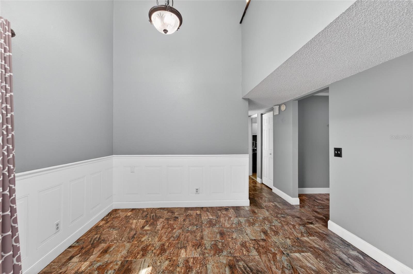 FOUR WINDS ESTATES UNIT SIX - Residential