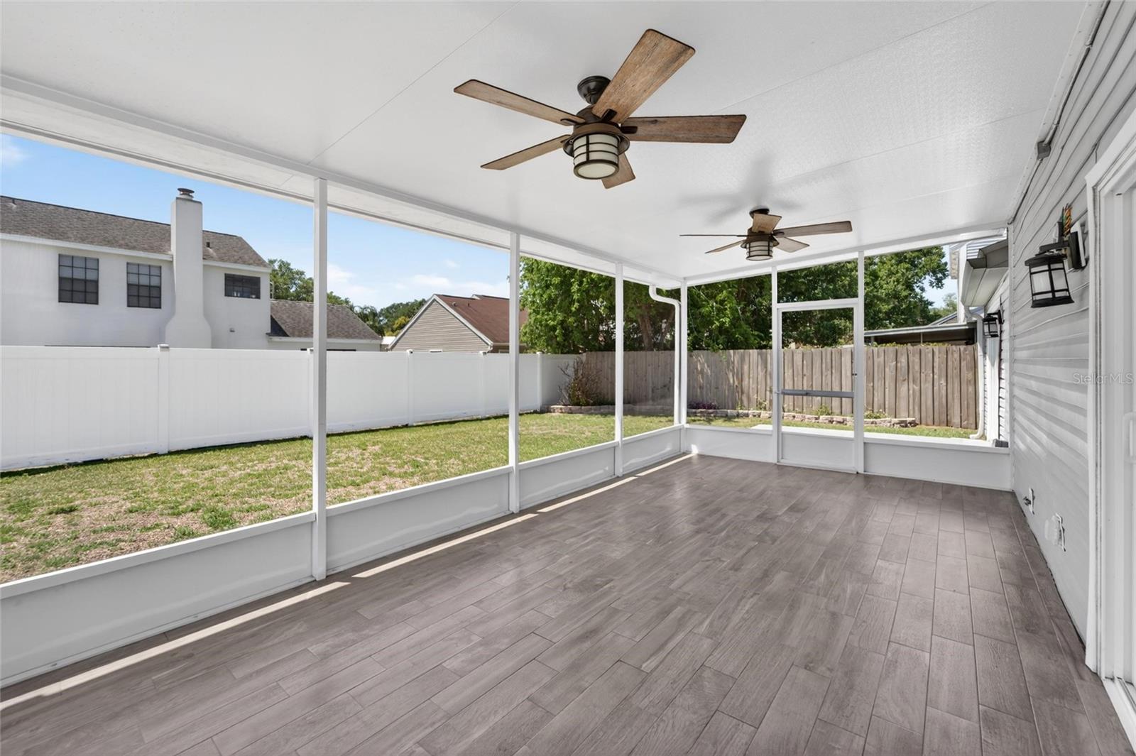 FOUR WINDS ESTATES UNIT SIX - Residential