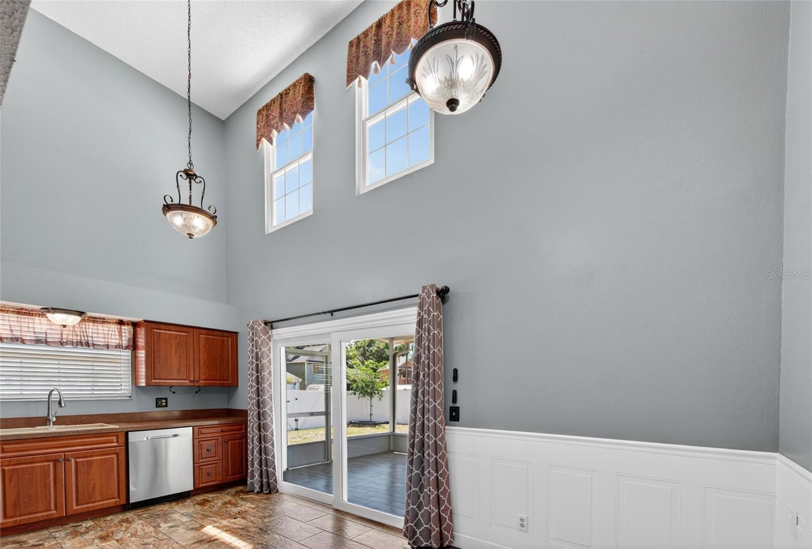 FOUR WINDS ESTATES UNIT SIX - Residential