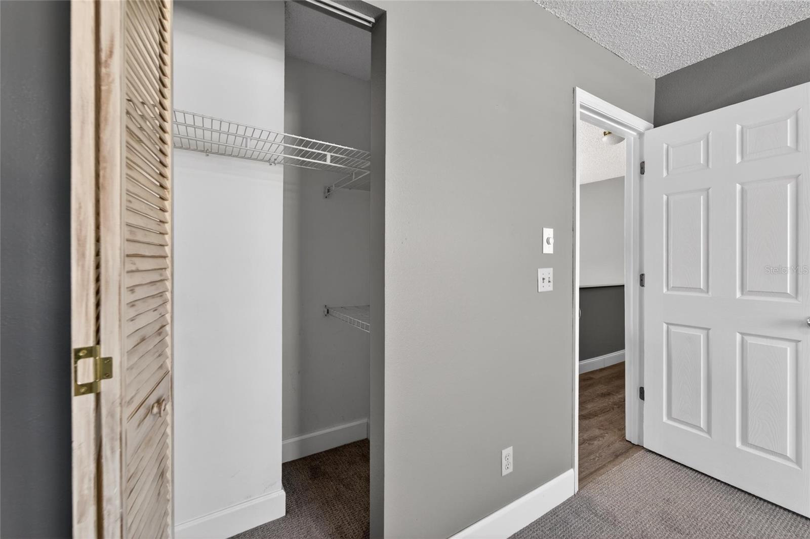 FOUR WINDS ESTATES UNIT SIX - Residential