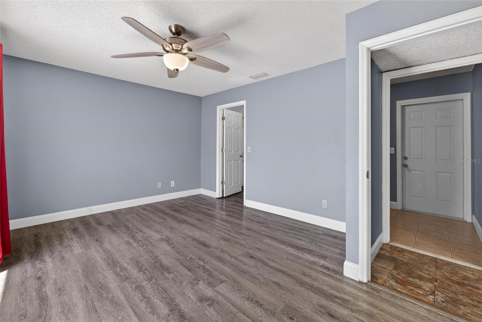 FOUR WINDS ESTATES UNIT SIX - Residential