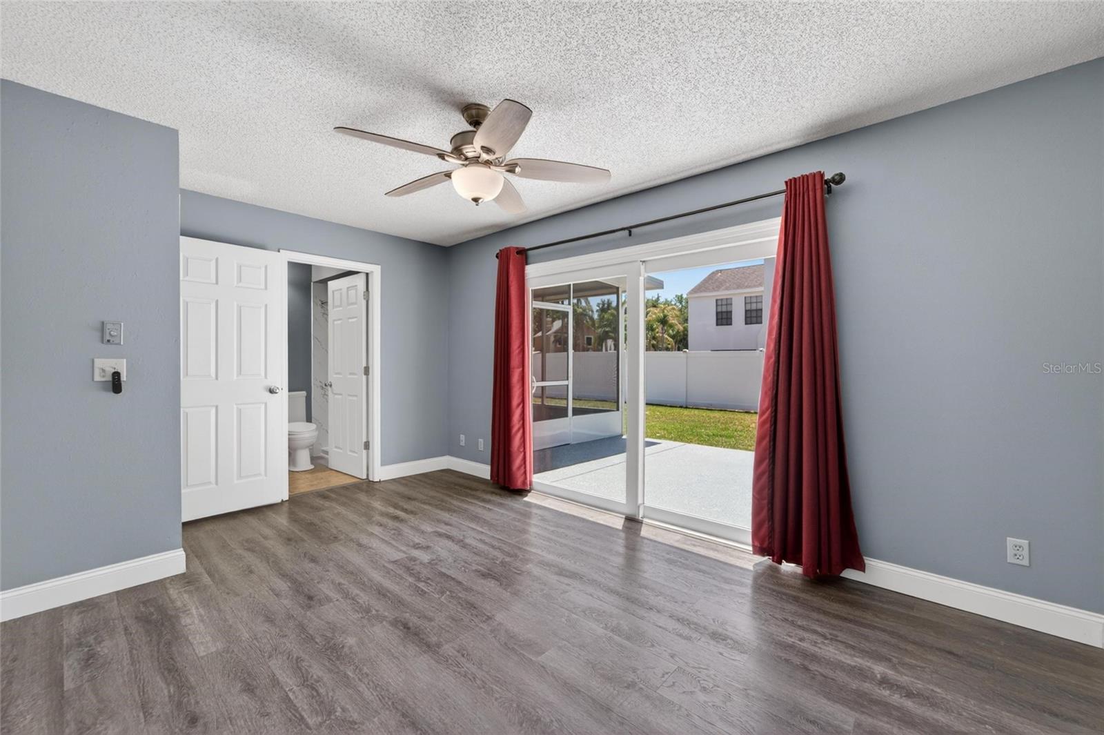 FOUR WINDS ESTATES UNIT SIX - Residential