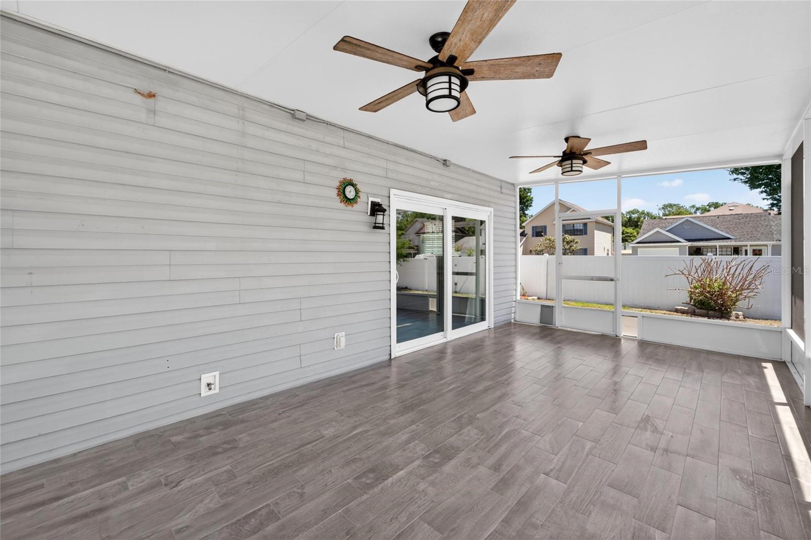 FOUR WINDS ESTATES UNIT SIX - Residential