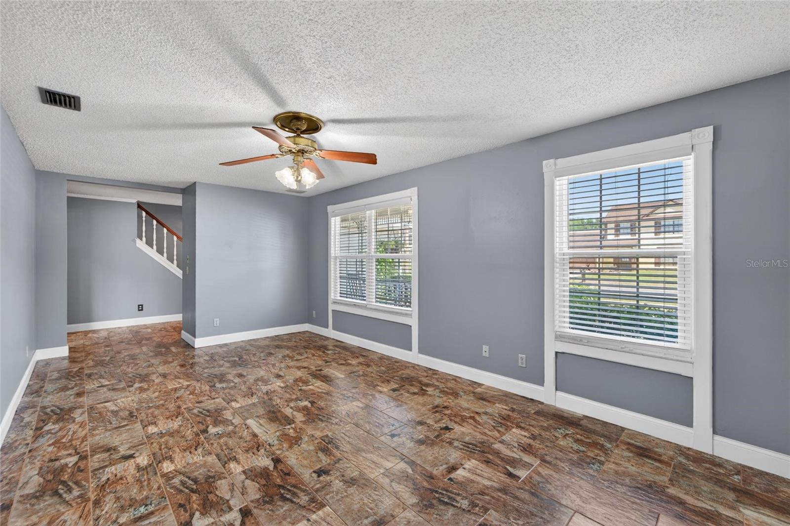 FOUR WINDS ESTATES UNIT SIX - Residential