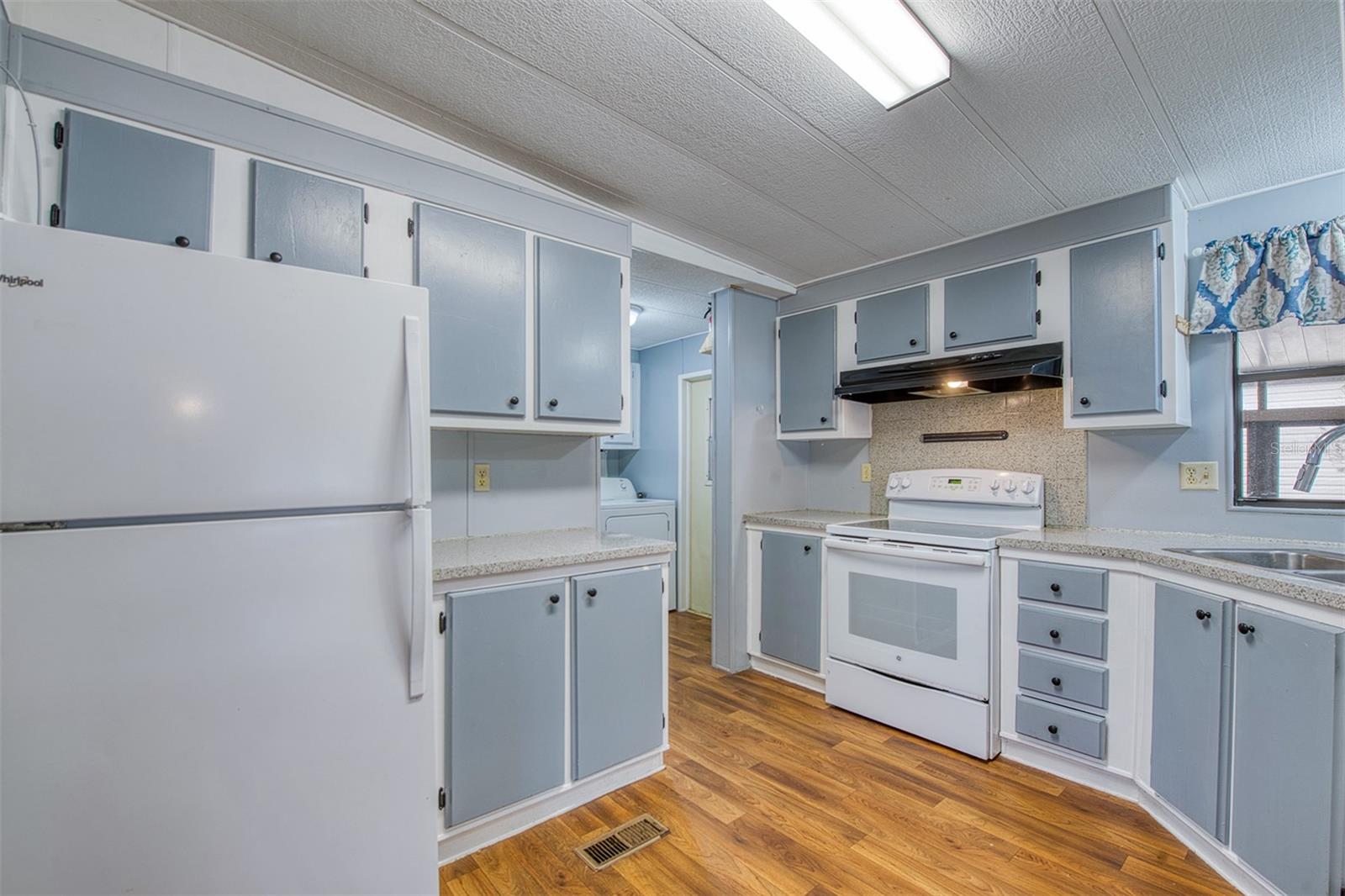 GULL-AIRE VILLAGE - Residential