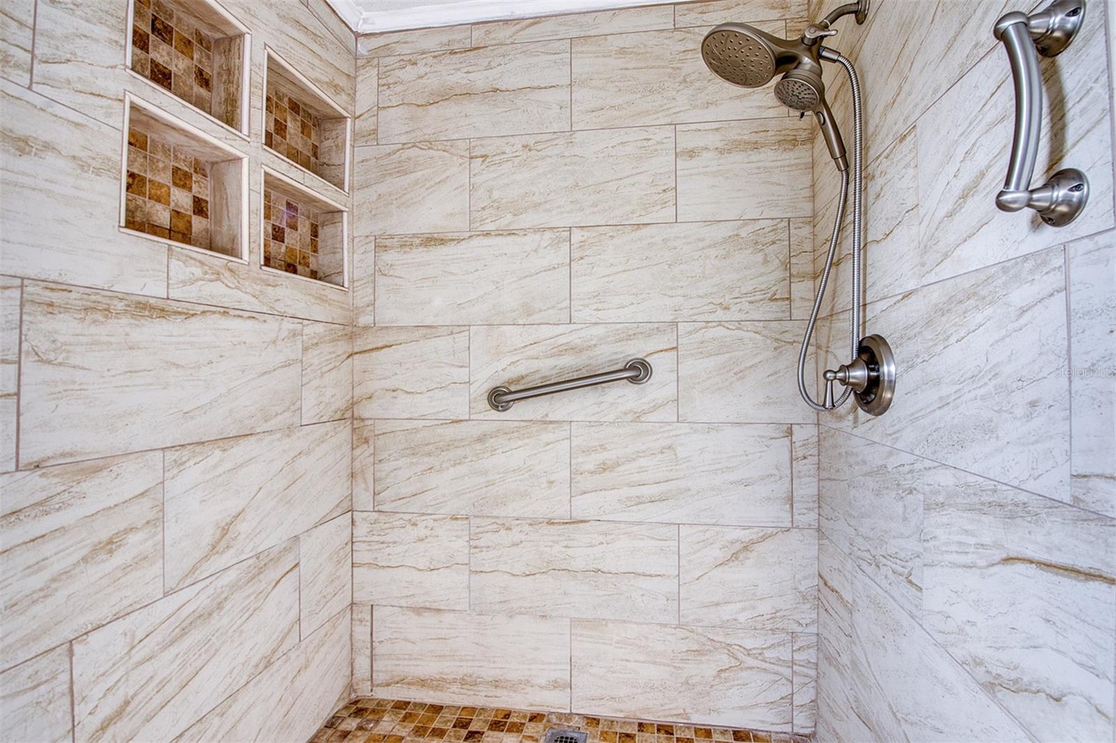 GULL-AIRE VILLAGE - Residential