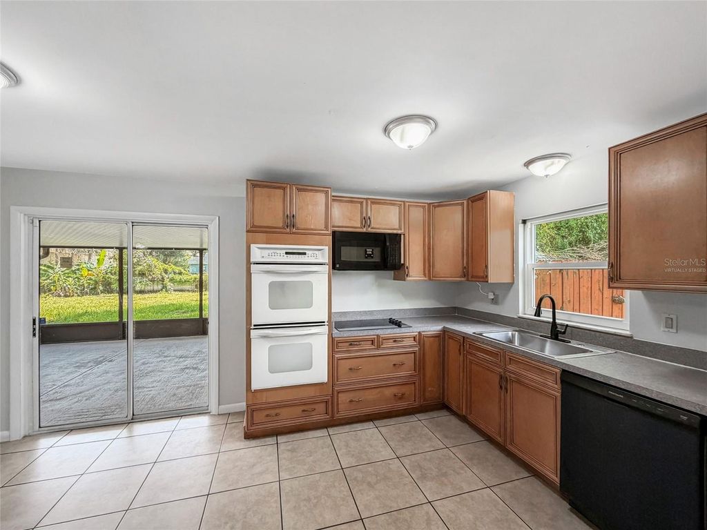 Photo of 602 18th Street, Orlando, FL 32805 (MLS # O6428846)