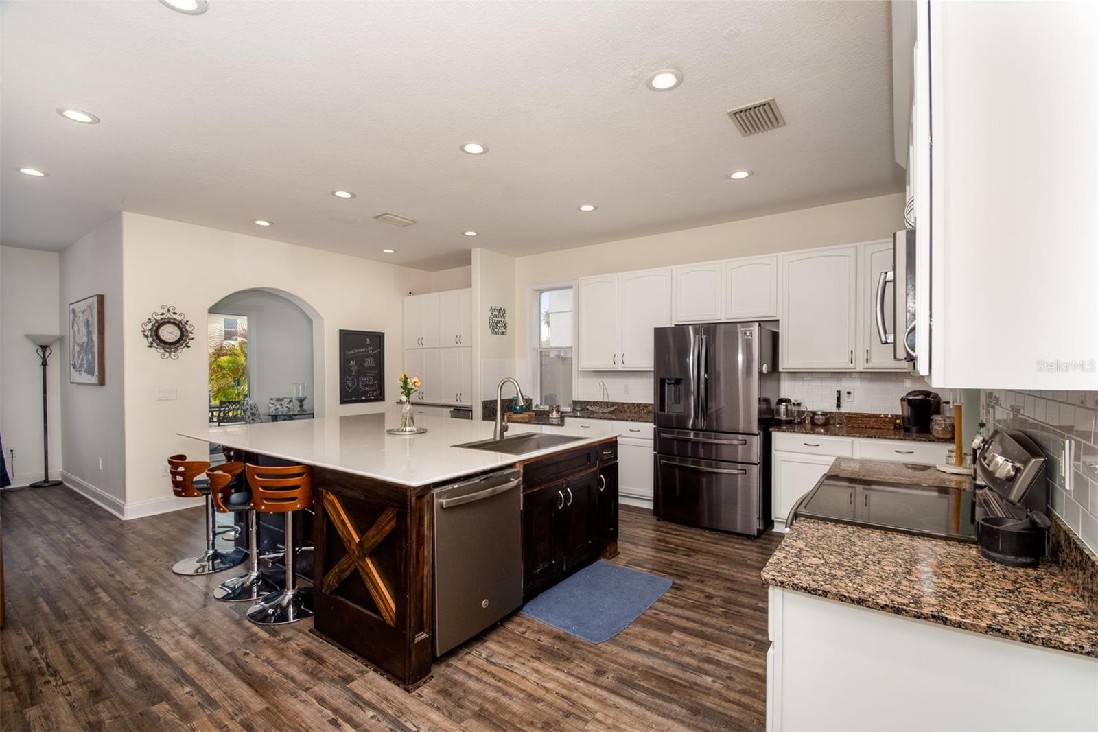 THOUSAND OAKS EAST PH 04 - Residential