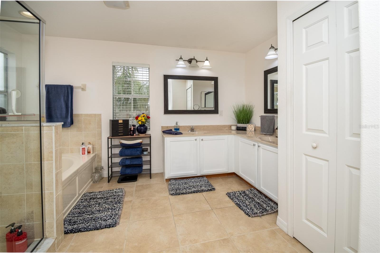 THOUSAND OAKS EAST PH 04 - Residential