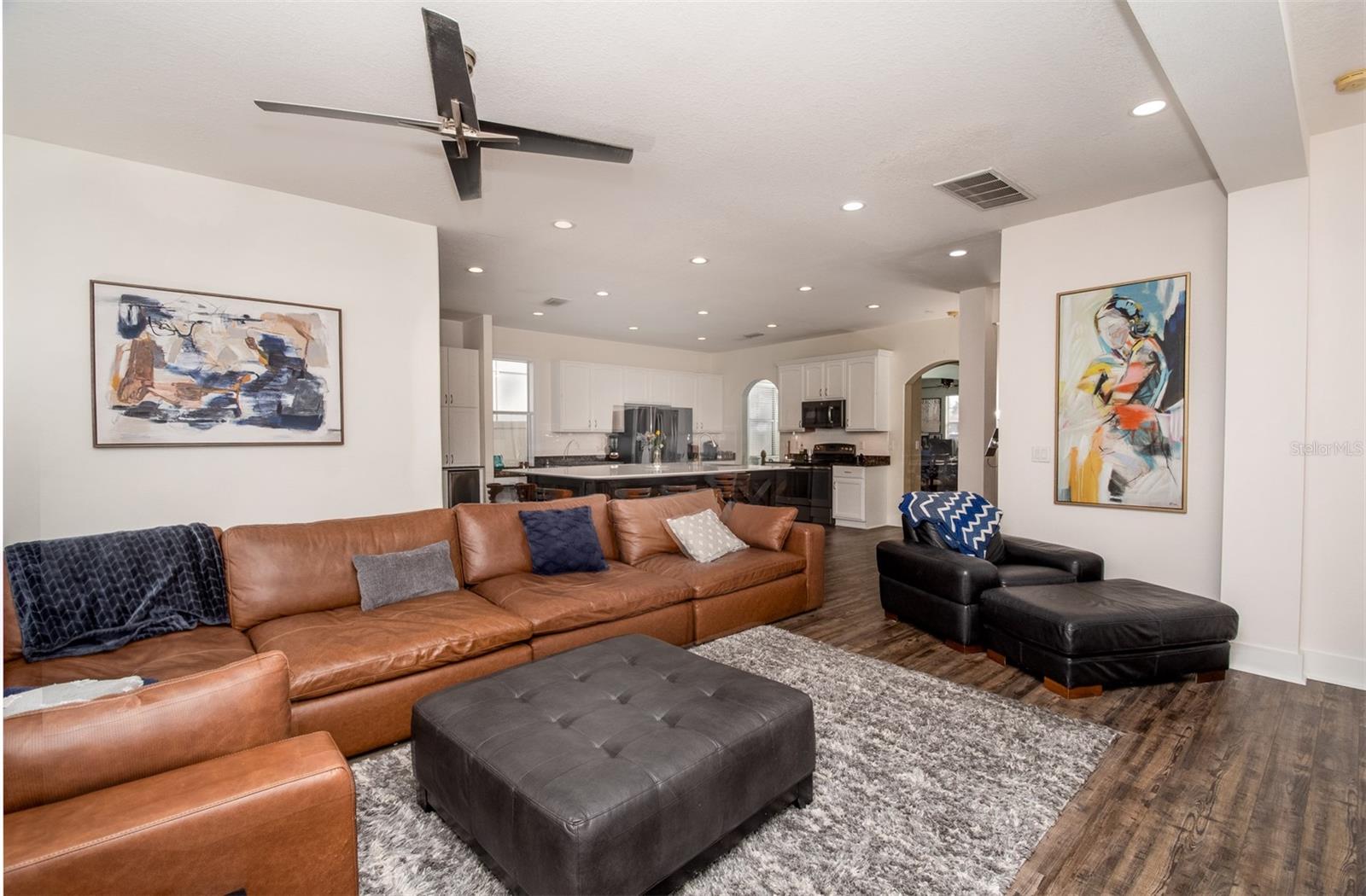 THOUSAND OAKS EAST PH 04 - Residential