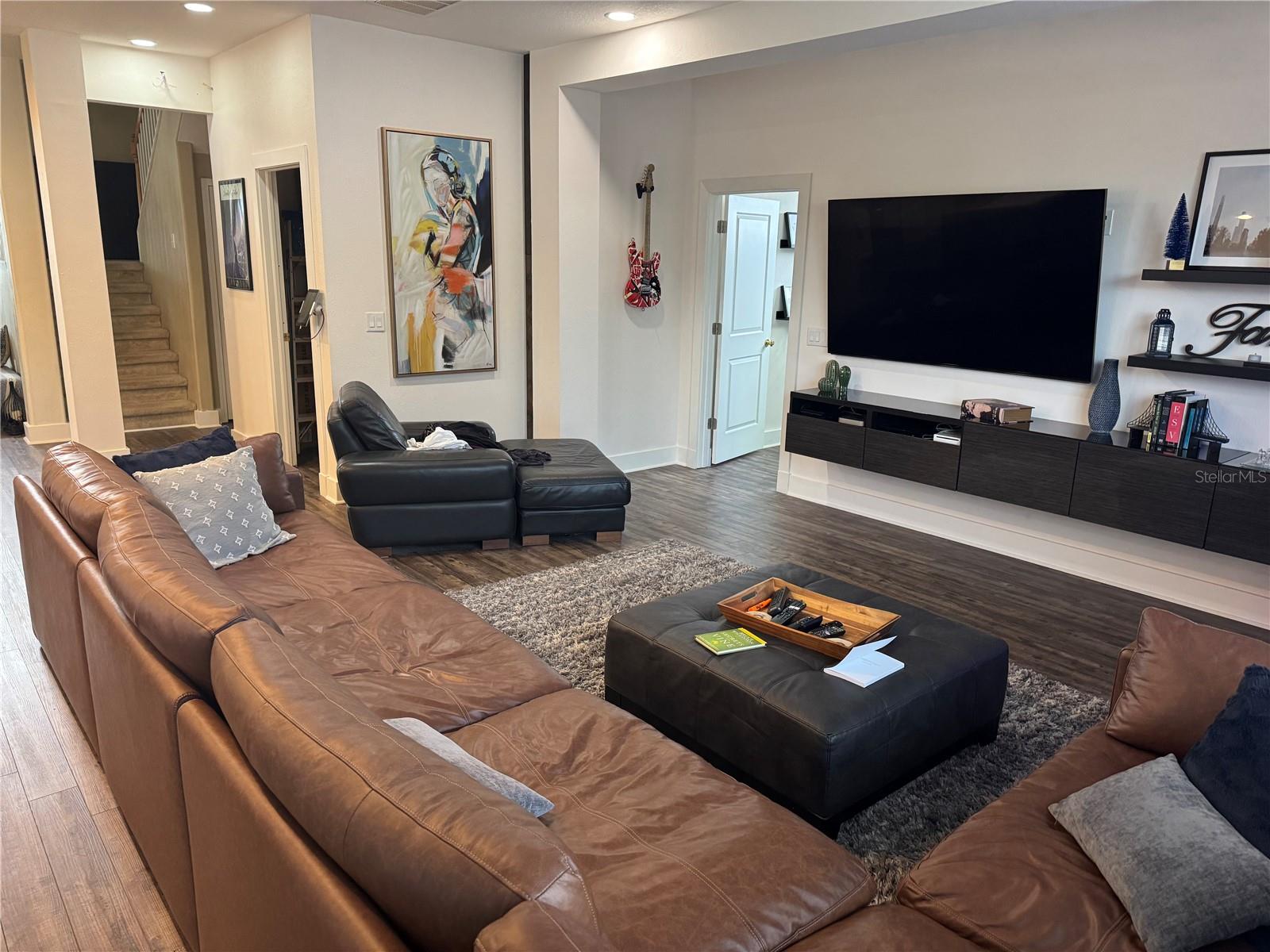 THOUSAND OAKS EAST PH 04 - Residential