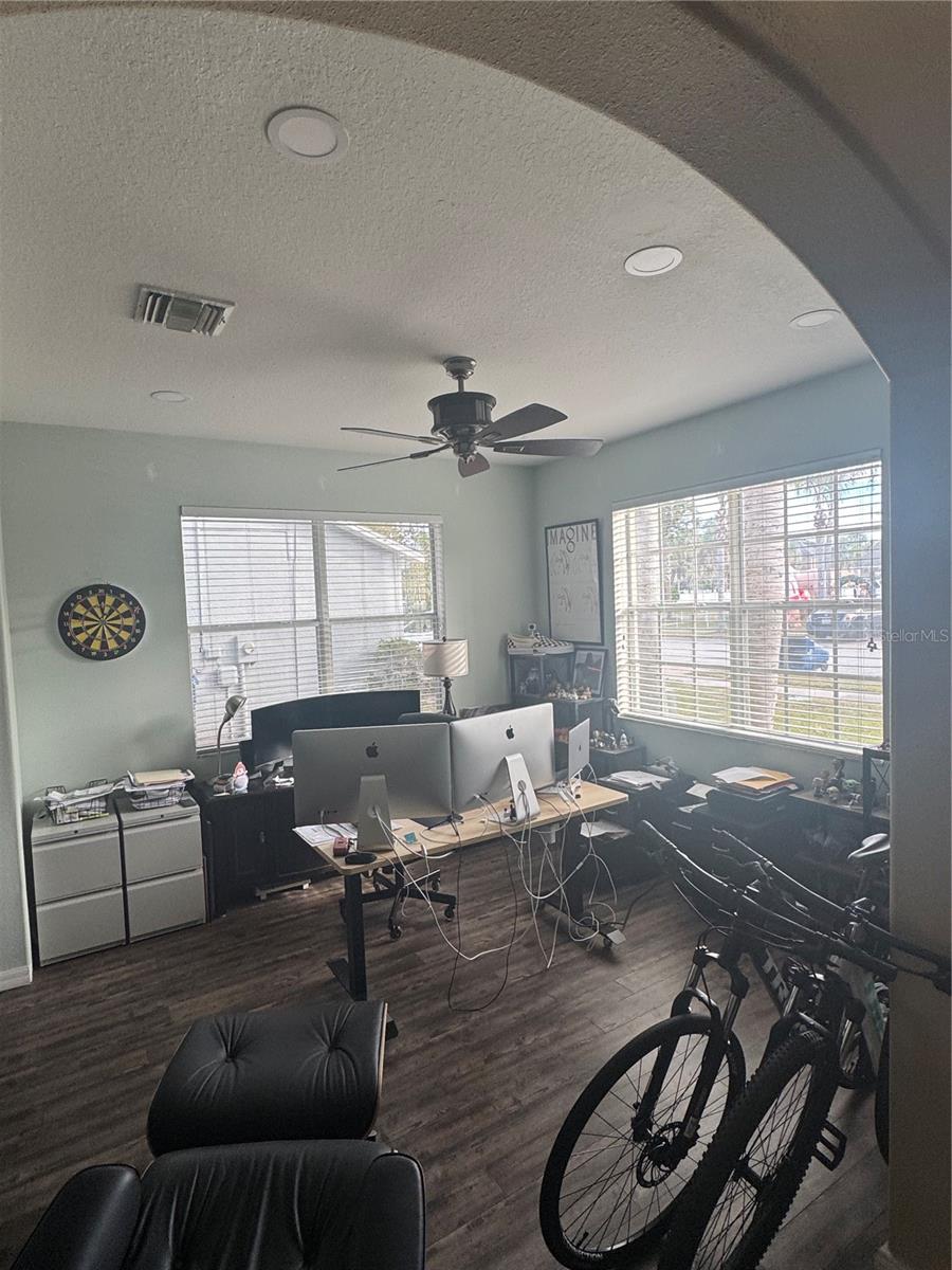 1449 KAFFIR LILY COURT