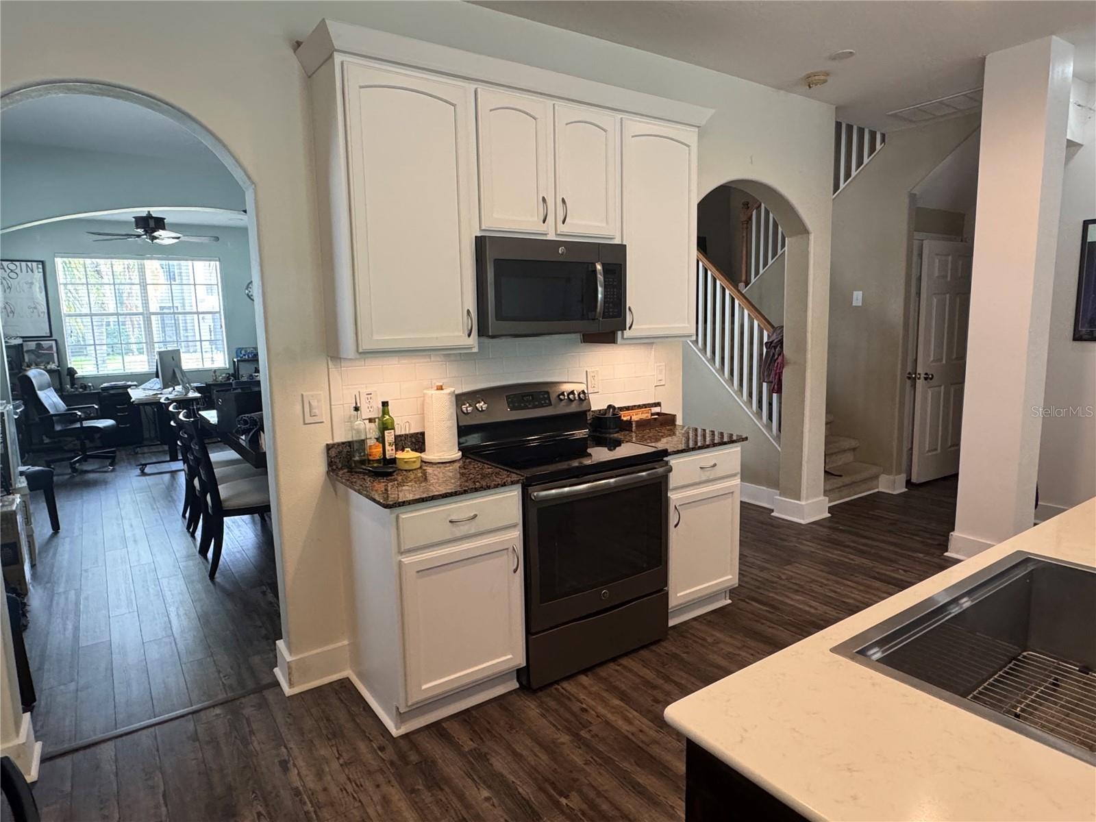 THOUSAND OAKS EAST PH 04 - Residential