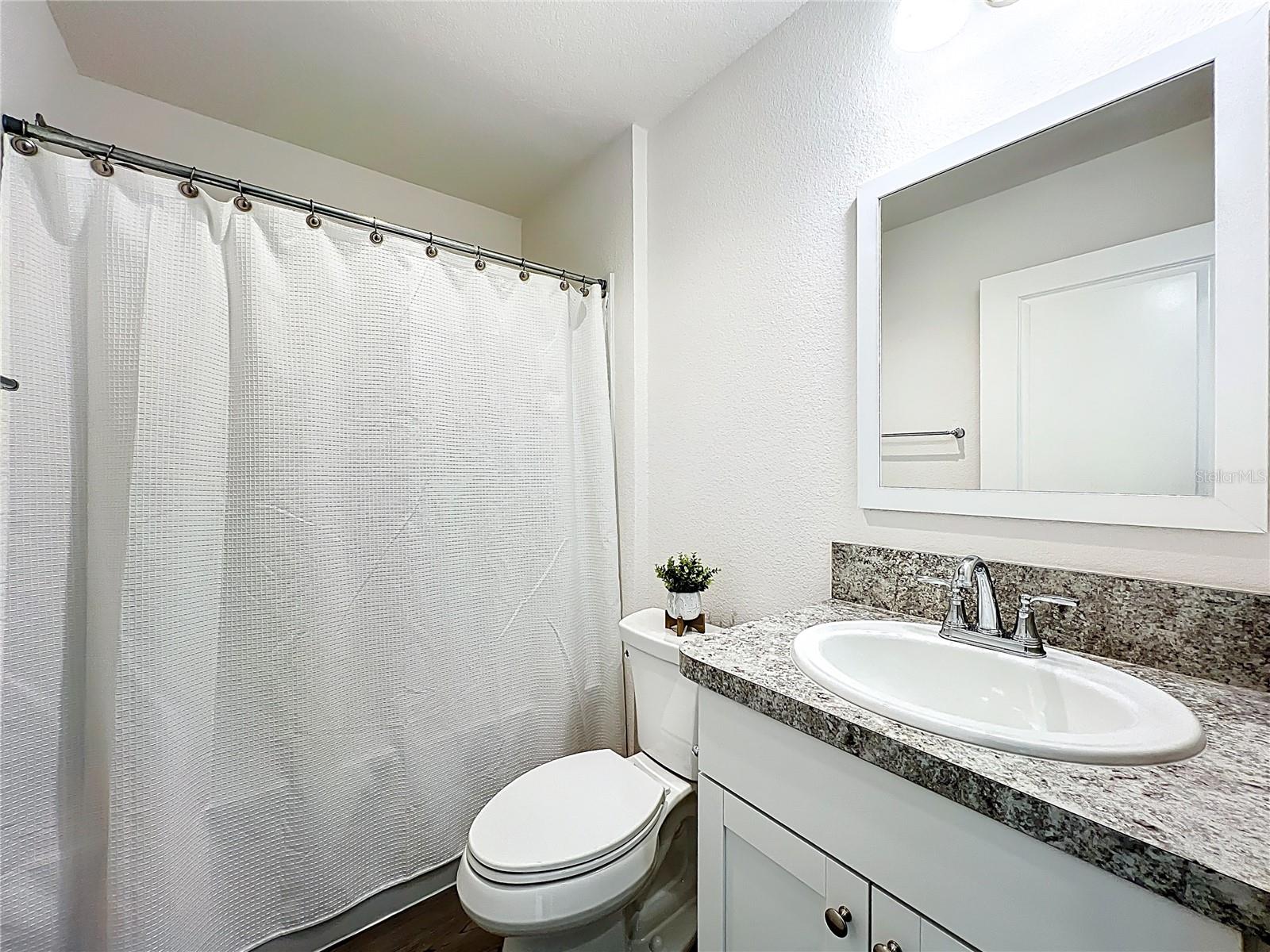 VILLAGES/SOUTHERN OAKS UN 216 - Residential