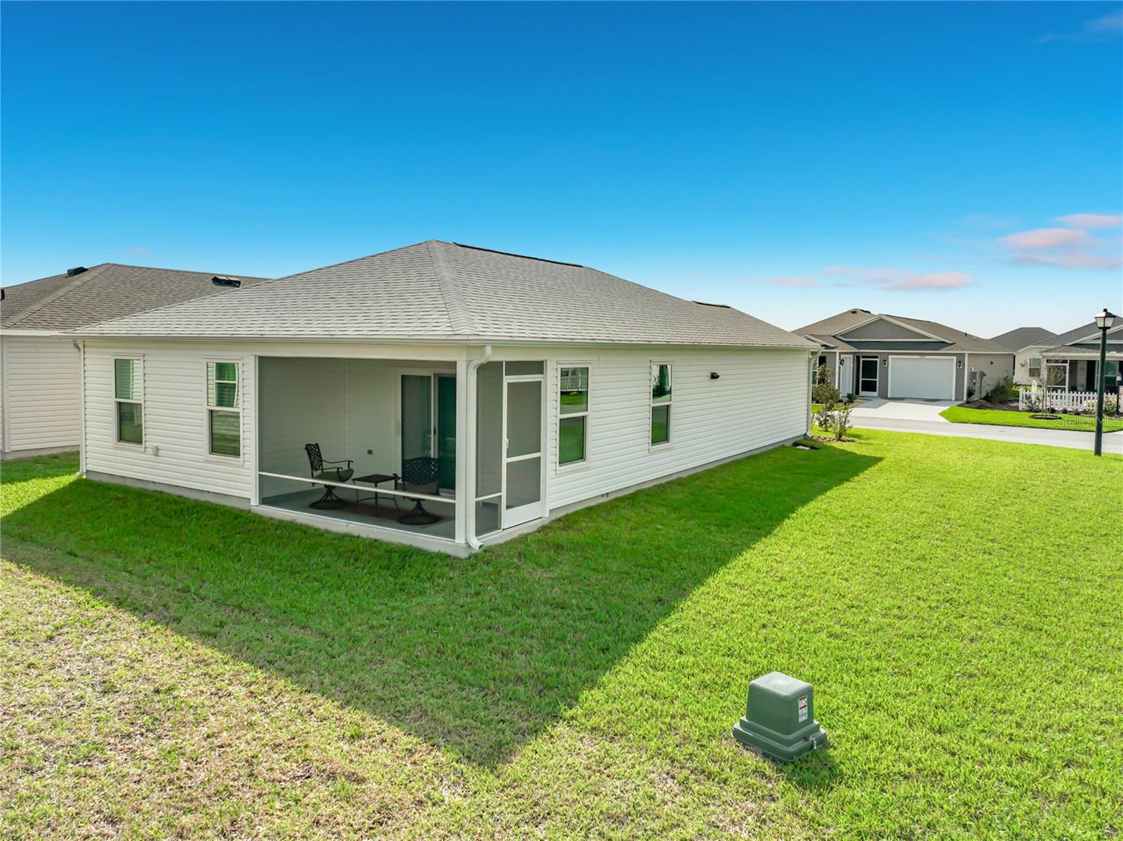 VILLAGES/SOUTHERN OAKS UN 216 - Residential