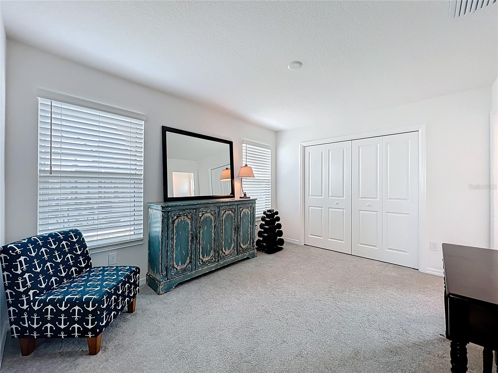 VILLAGES/SOUTHERN OAKS UN 216 - Residential