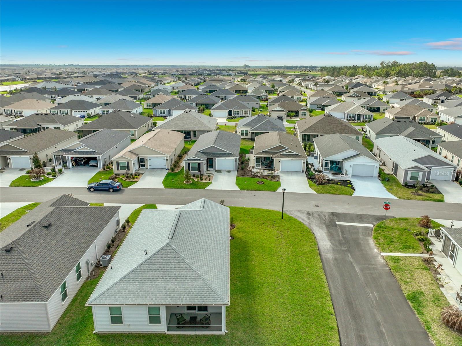 VILLAGES/SOUTHERN OAKS UN 216 - Residential